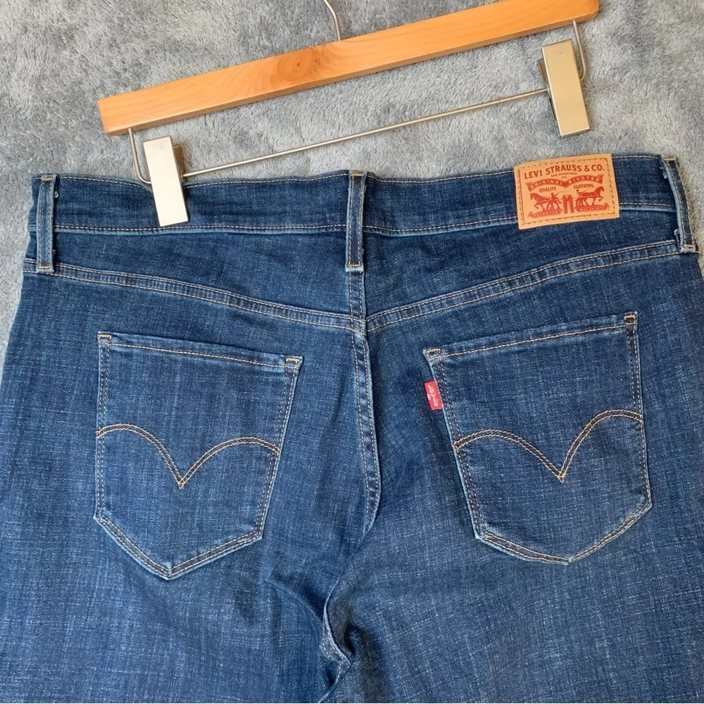 NEW! Levi’s High Rise Skinny 16W (36”W) and 29” Inseam Dark Blue Wash Stretchy - Picture 4 of 12